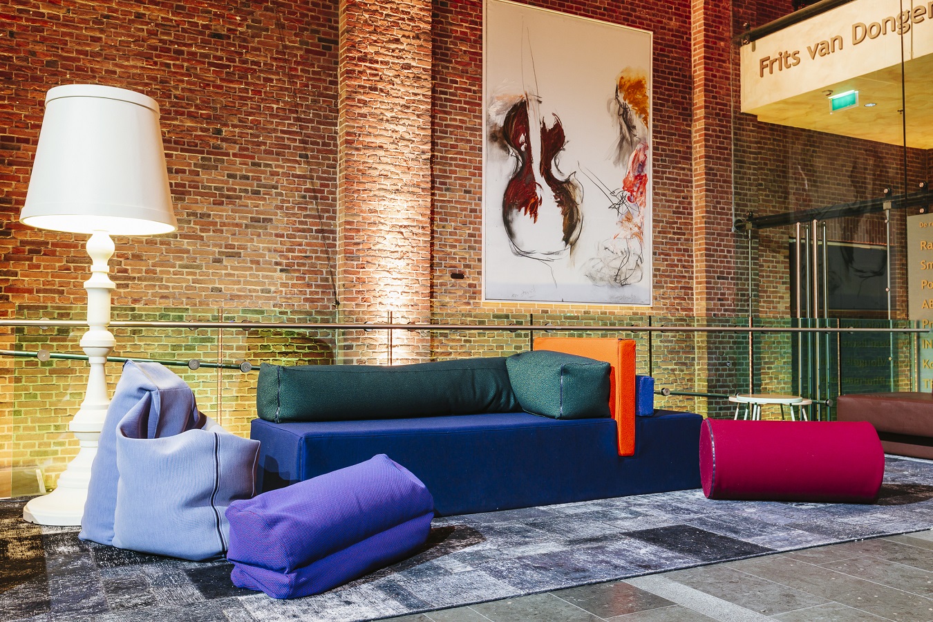 borstel aantrekkelijk Snel Dutch Design meubilair zorgt voor interactie in Philharmonie | Events.nl