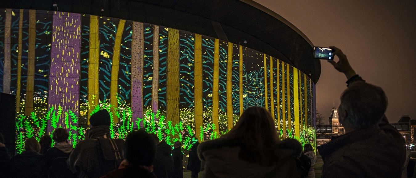 The Arrival of Spring: lichtkunst op het Museumplein