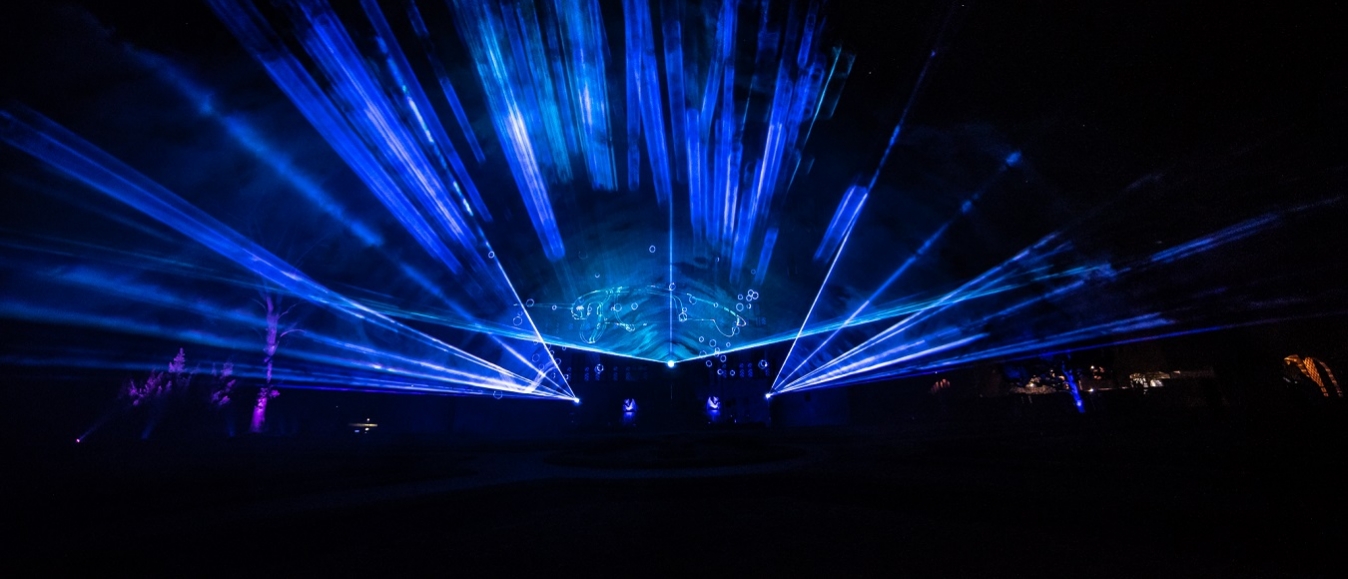 Laserforum presenteert show op Nederlands grootste kasteel