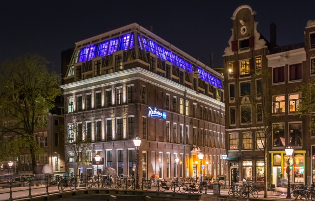 Radisson Blu Hotel, Amsterdam City Center: Sereen en solide in hartje Amsterdam