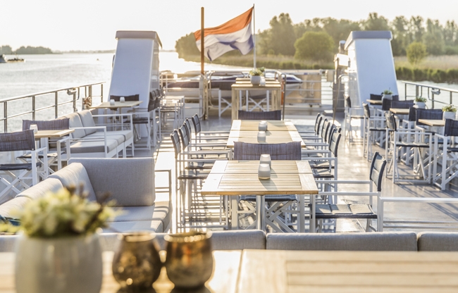 Zilvermeeuw schittert mee met de tallships van Sail Amsterdam 2020