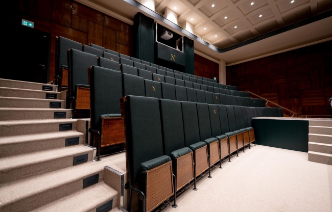 Neherlab Auditorium, het verborgen podium dat iedere spreker wil bestormen 