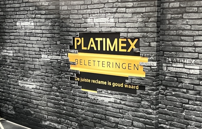 Platimex: uitpakken met hoogwaardige reclame en belettering