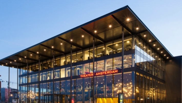 Theater Amsterdam haalt twee keer ‘goud’ in huis