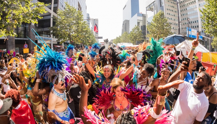 Maaza viert Rotterdam Unlimited Zomercarnaval 