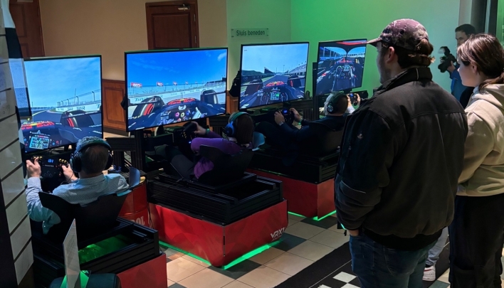 VRX1® Racing lanceert nieuwe simulatoren voor evenementenmarkt