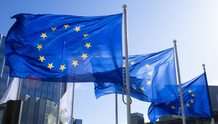 AVEX sluit 4-jarig exclusief contract met Europese Commissie