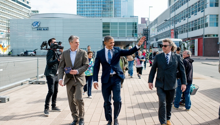 'Obama Impersonator and look-a-like' Reggie Brown steelt de Show