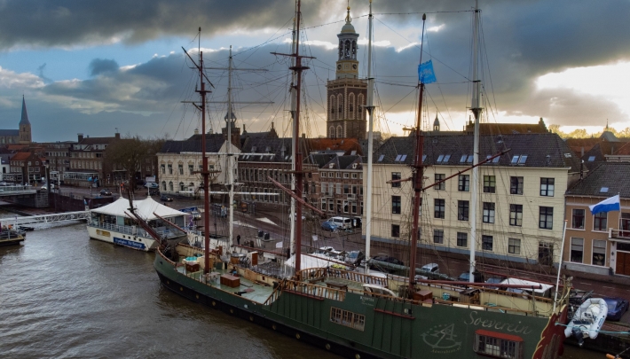 Vanaf 1 juli zeilende loungeclub te boeken via NAUPAR