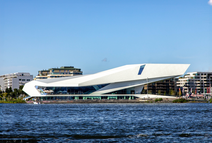 Eye Filmmuseum vanaf water