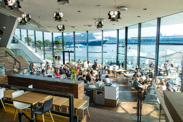 Eye Bar & Restaurant met uitzicht