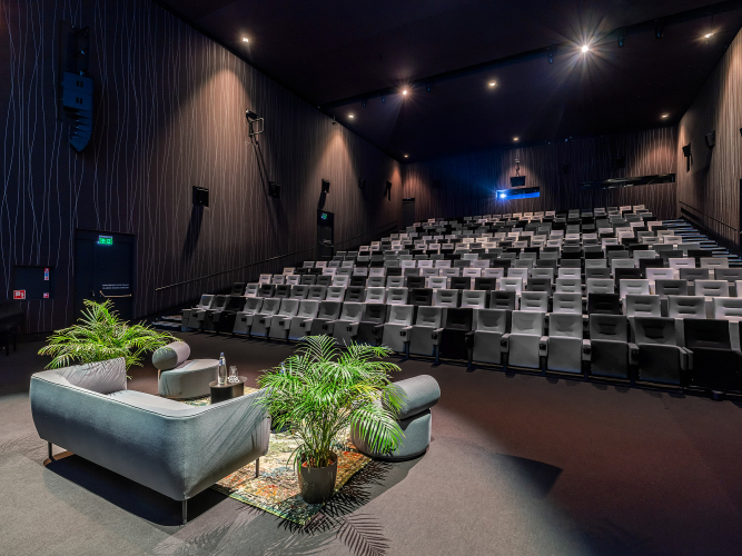 Cinema 1 voorkant