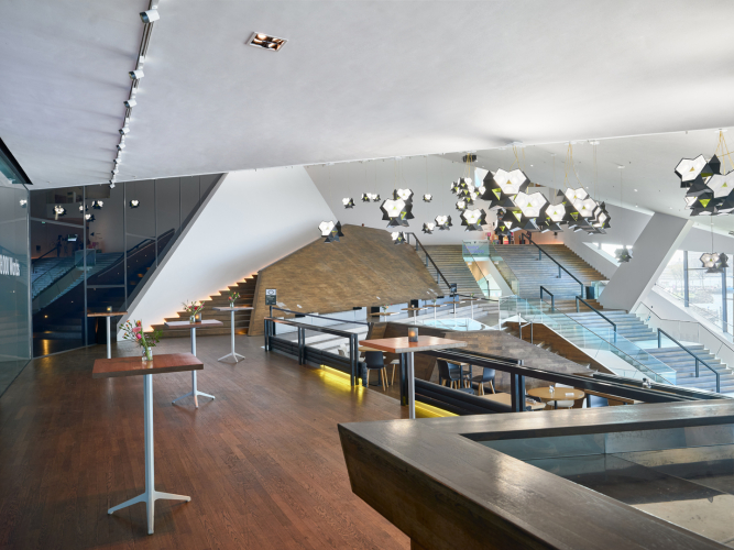 Arenaplateau (bar)