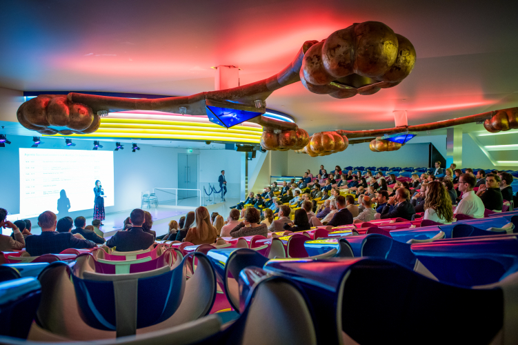 media_plaza_-_auditoriumgebied