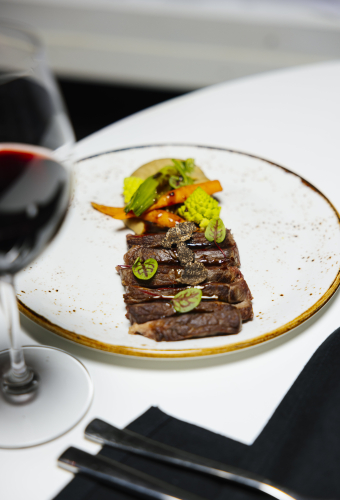 Supperclub Food sitdown diner
