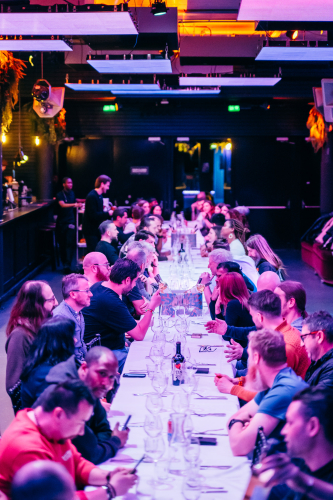 Een sfeervolle setting voor een diner dat bijblijft.
