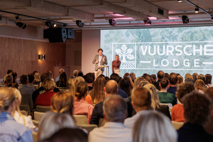 Vuursche Lodge timber