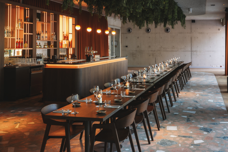 Orchid House seated sit-down diner opstelling