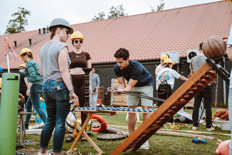 Groep bouwt aan Chainreaction.