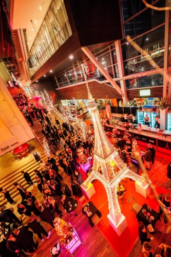 Verlichte Eiffeltoren decorstuk 770(h)cm