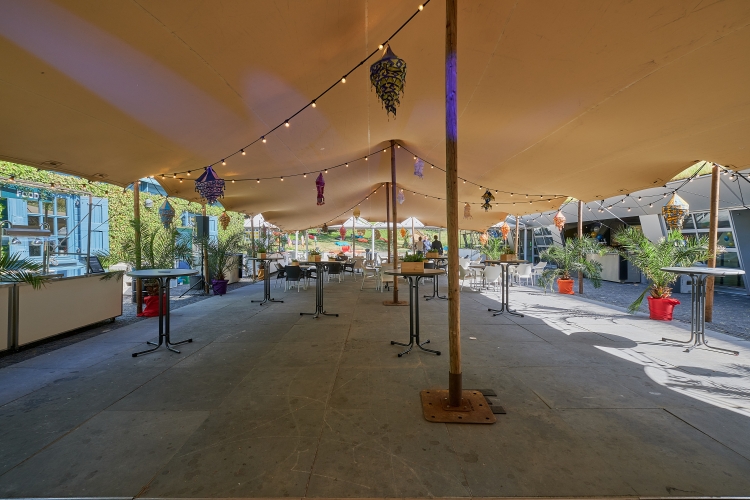 Fort Voordorp terras bij Linie met tentdoek