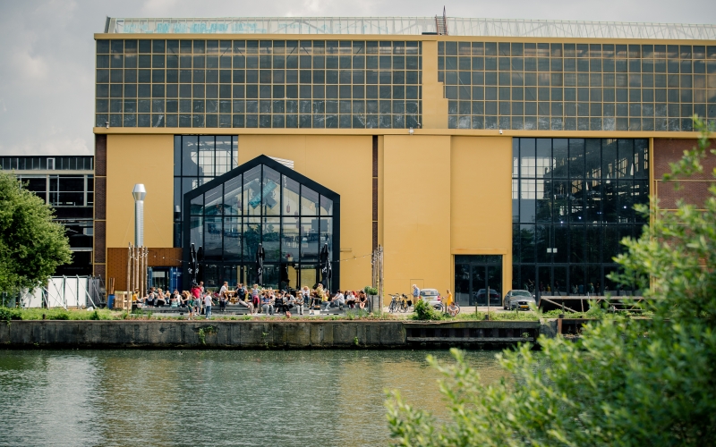 Werkspoorkathedraal terras