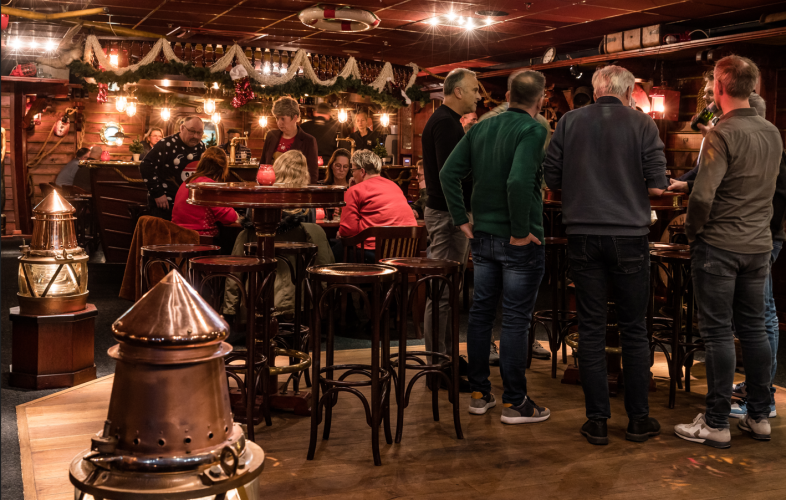 Feestje in de Scheepsbar