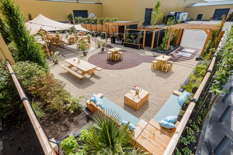 Foto van de Tuinlounge van bovenaf