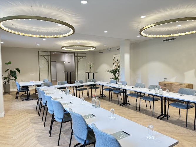 Zaal Herolt U-vorm diagonaal