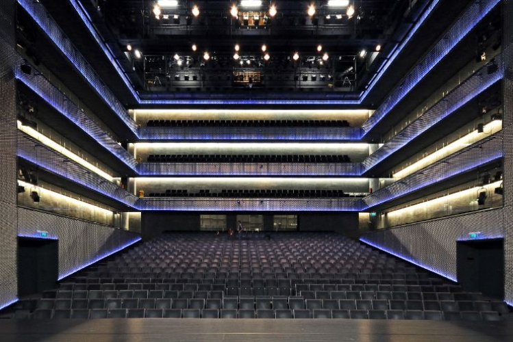 GZ vanaf podium leeg