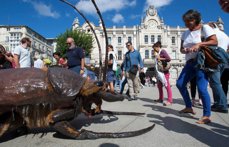 Big Bugs Show - Urban Spektakel