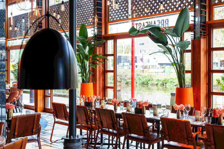 Lido Bar & Kitchen