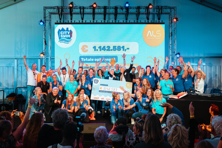 Amsterdam City Swim - fundraising event - D&B Eventmarketing
