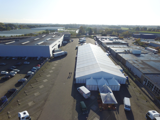 75 meter lange feesttent