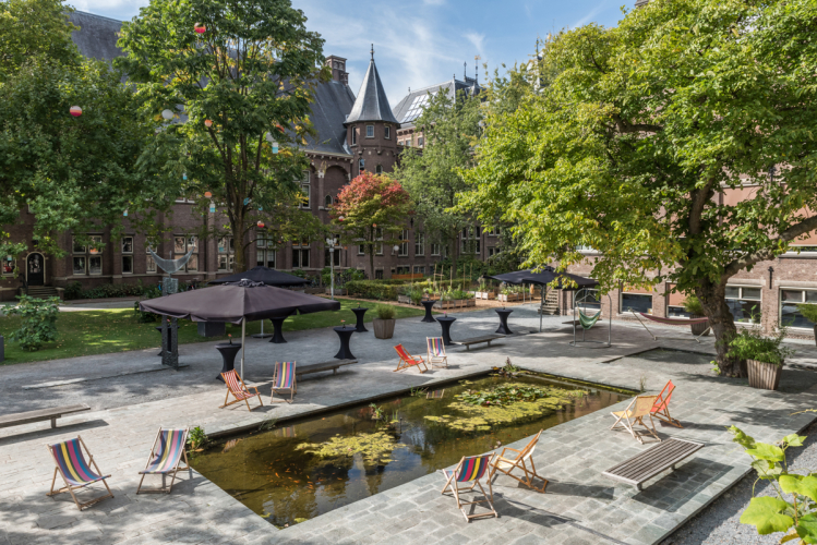 Koninklijk Instituut voor de Tropen - Binnentuin