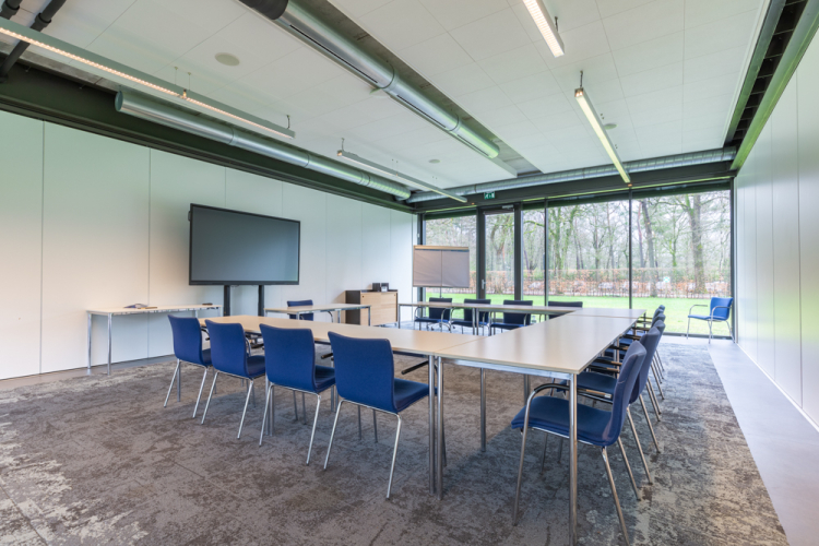 Zaal Muze 2 in gebouw BlauwGedicht.