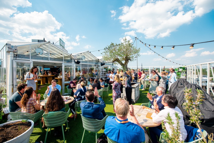 Borrel op dakterras