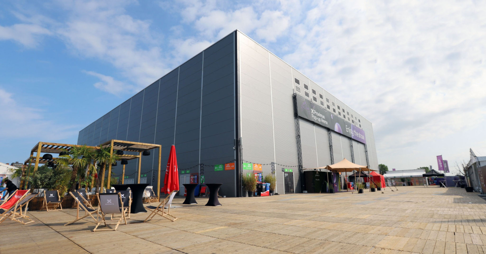 Veldeman tenstructuren - Boxx als pop-up arena