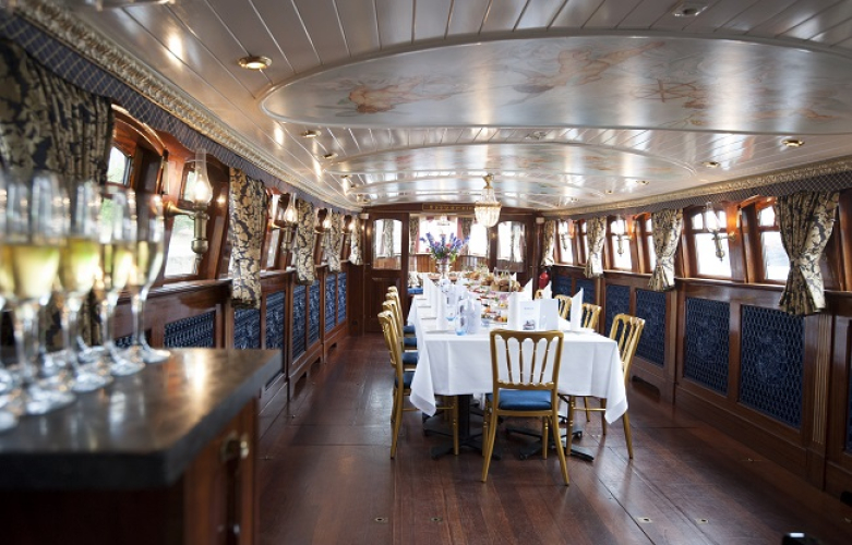 Klassieke salonboot Grachten