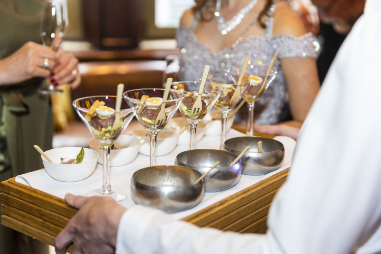 food catering medewerkers eigen dienst 