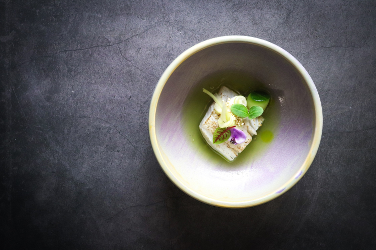 Hutten food & design is smaakmaker én culinair architect. 