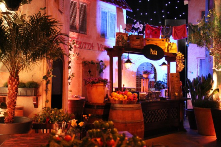 vanderLOO catering decor events - Italiaans dorp 