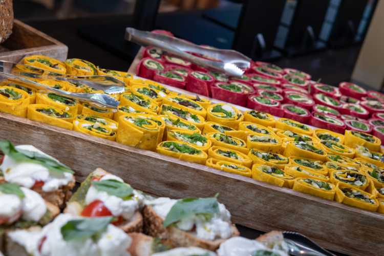 Lunchbuffet bij het restaurant.