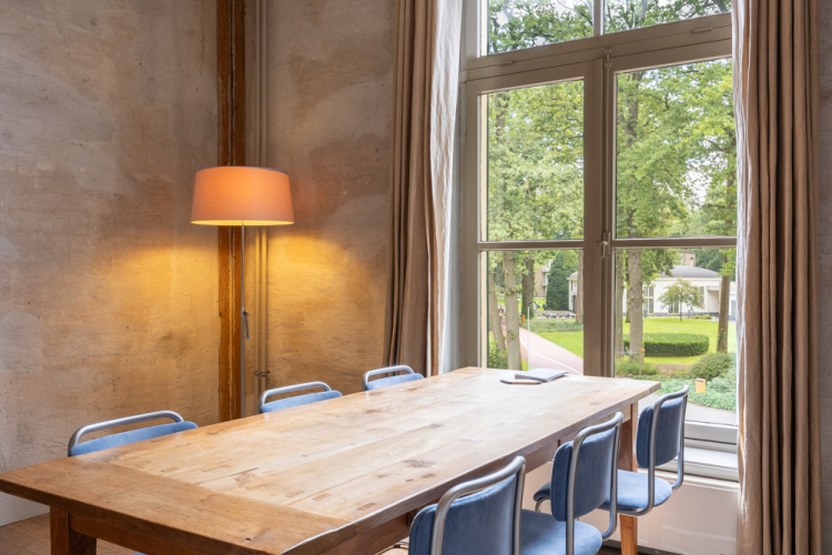Zaal Antichambre in gebouw Landhuis.