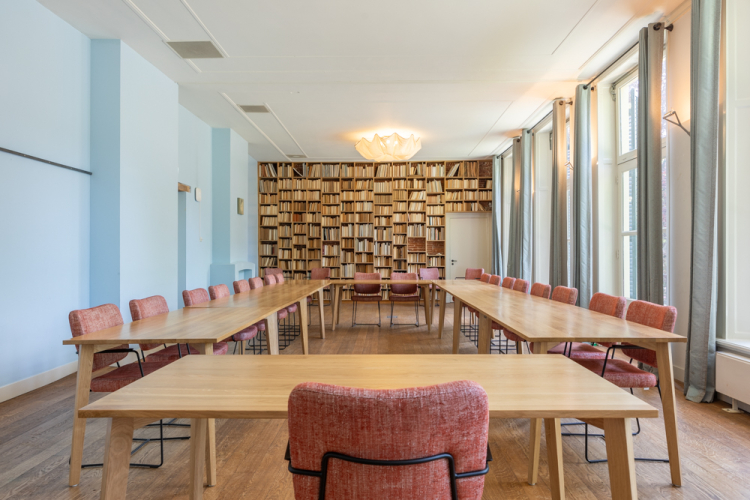 Zaal Salon in gebouw Landhuis.