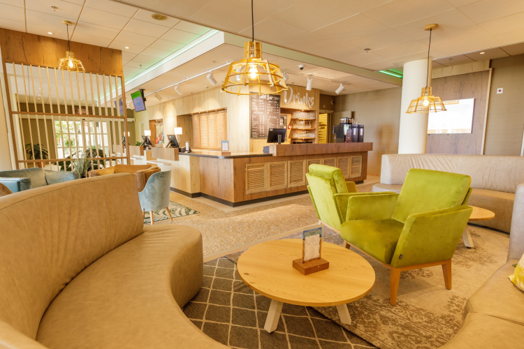 Lobby bar bij Center Parcs Park Zandvoort - Strandhotel