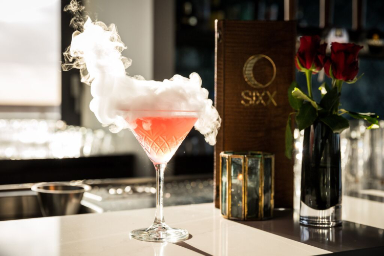 Skybar SIXX Van der Valk Hotel Amersfoort-A1