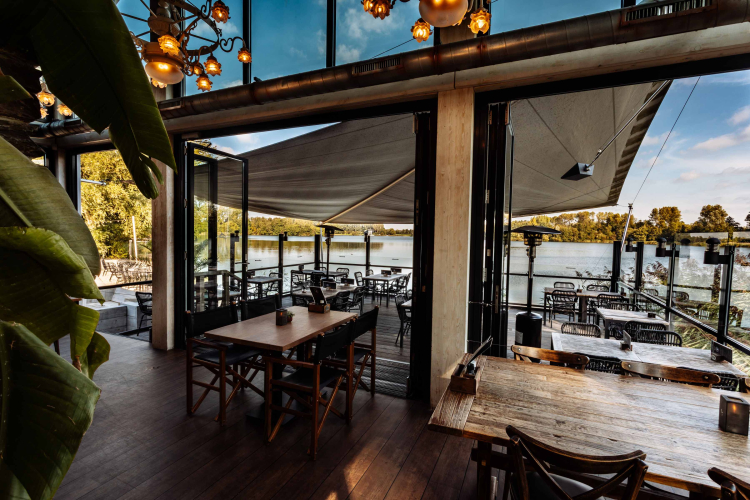 Papa's Beach House - Blue Marlin Terras