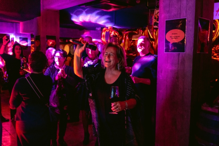 Feestelijk pensioenfeest van collega, afscheid en viering na jarenlange dienst georganiseerd door Weis Events