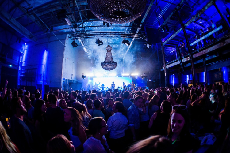 Perserij - feest